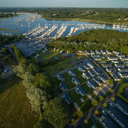 Mercury Yacht Harbour And Holiday Park Bursledon 외부 사진