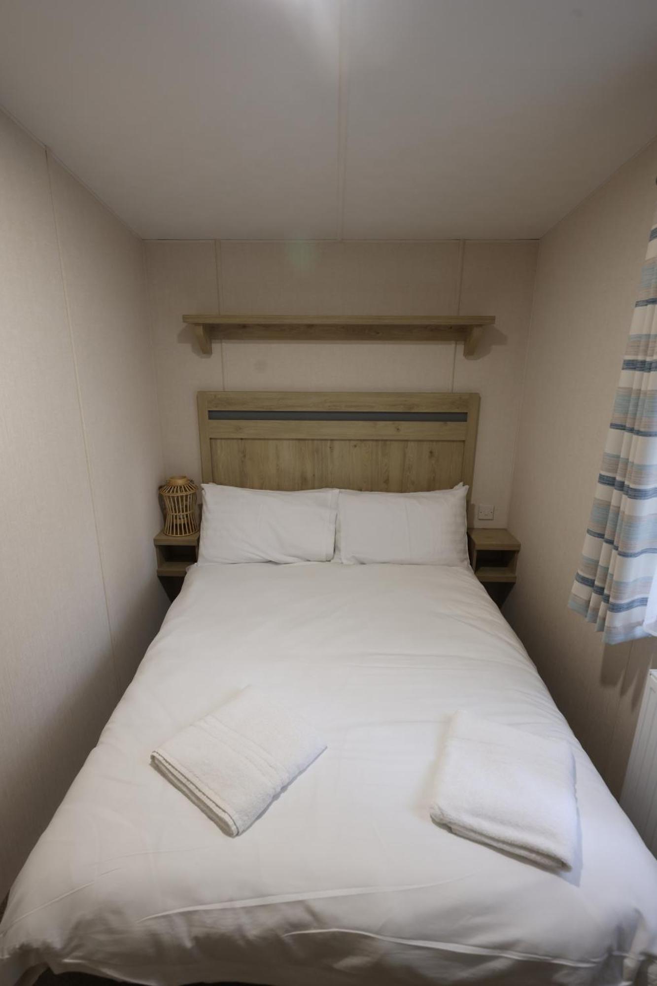 Mercury Yacht Harbour And Holiday Park Bursledon 외부 사진