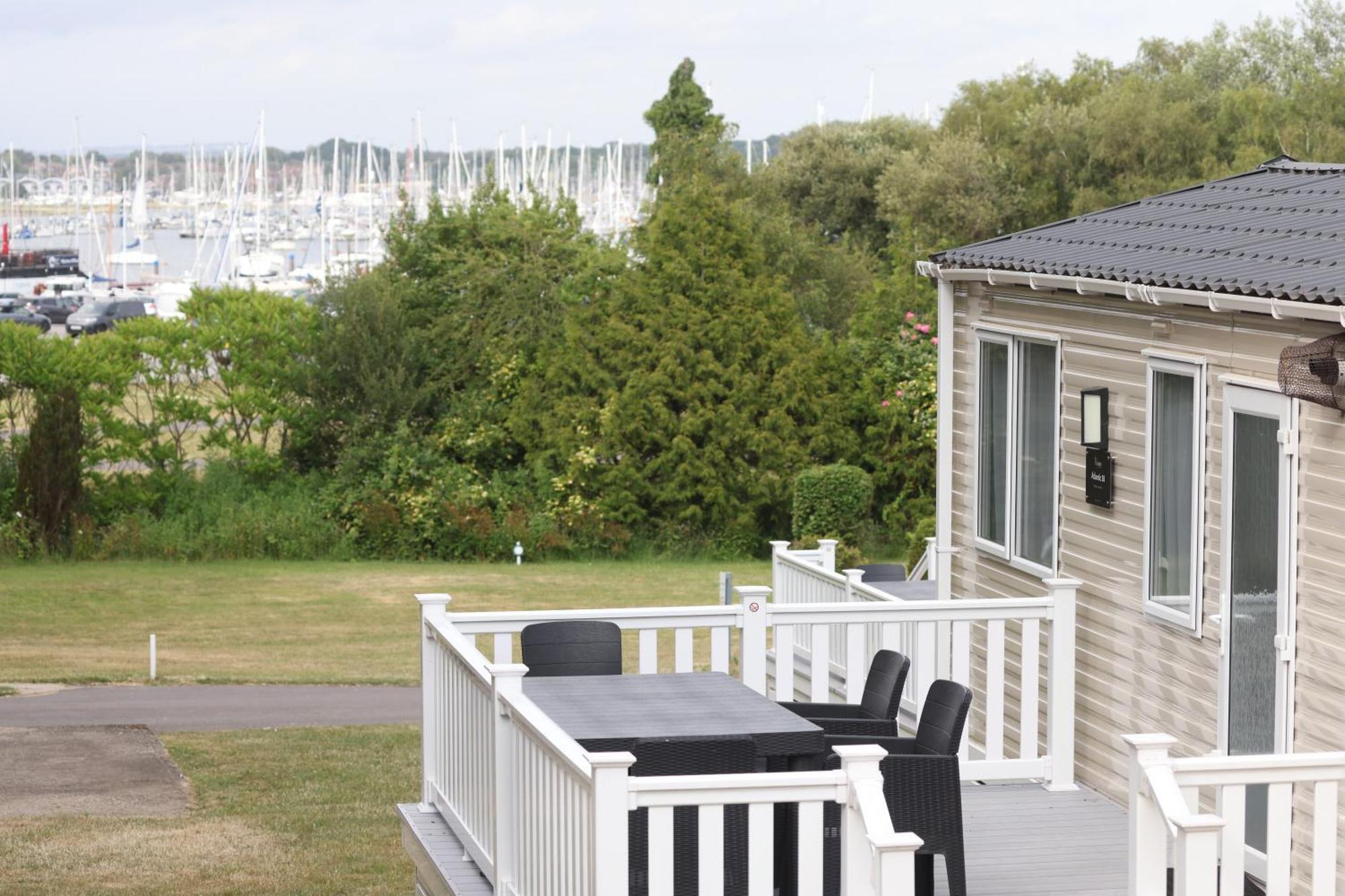 Mercury Yacht Harbour And Holiday Park Bursledon 외부 사진