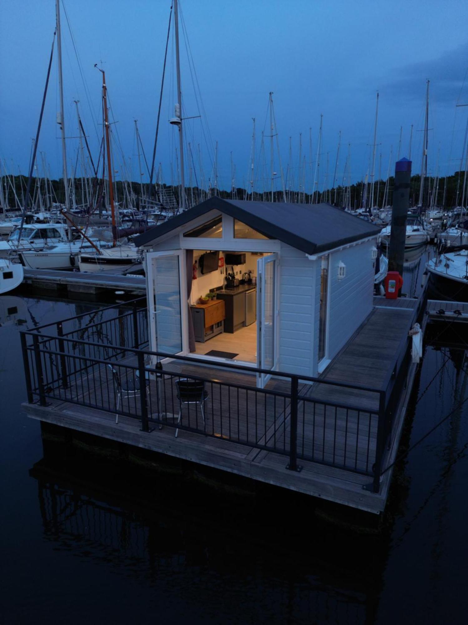 Mercury Yacht Harbour And Holiday Park Bursledon 외부 사진