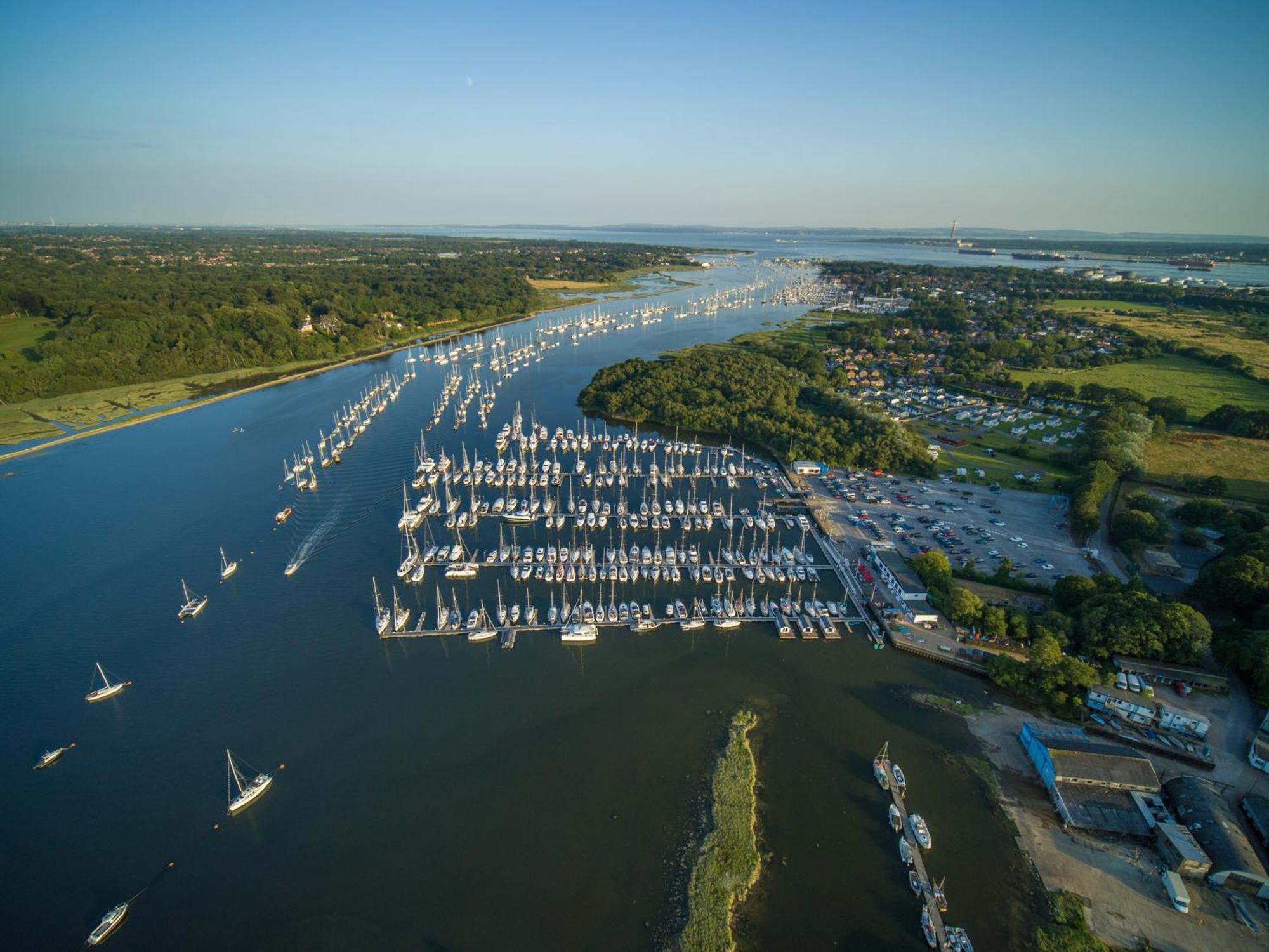 Mercury Yacht Harbour And Holiday Park Bursledon 외부 사진