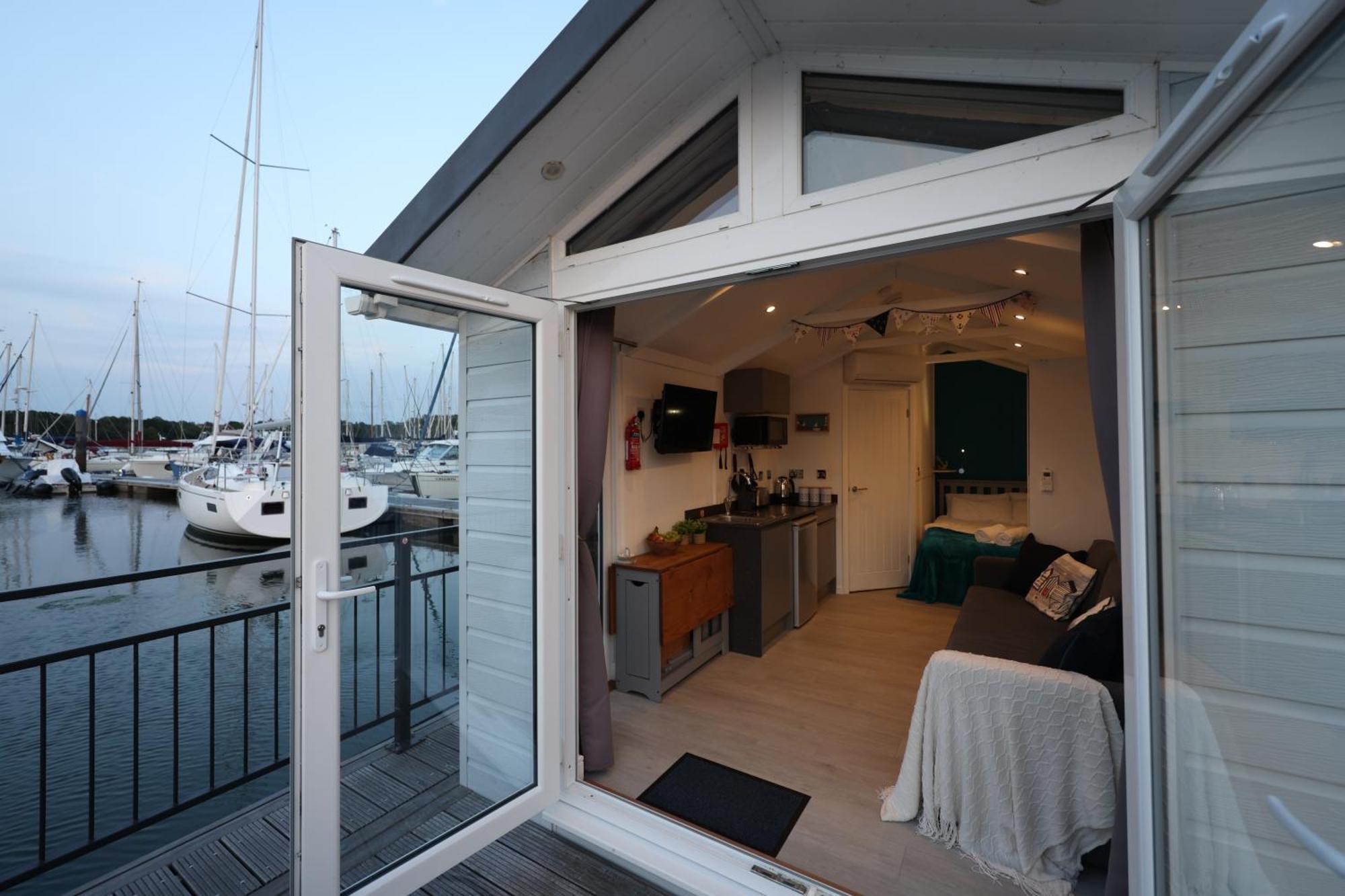 Mercury Yacht Harbour And Holiday Park Bursledon 외부 사진