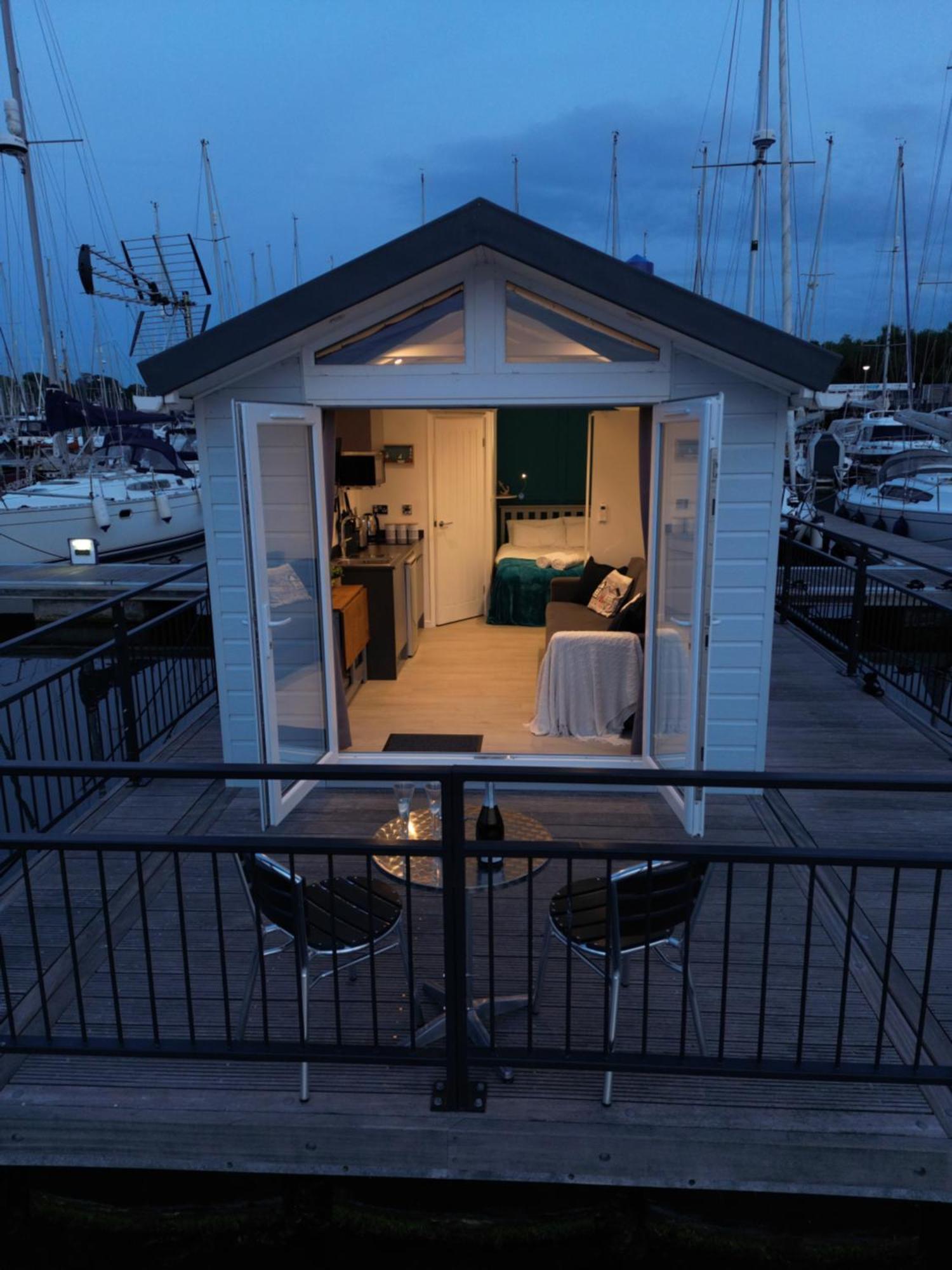 Mercury Yacht Harbour And Holiday Park Bursledon 외부 사진