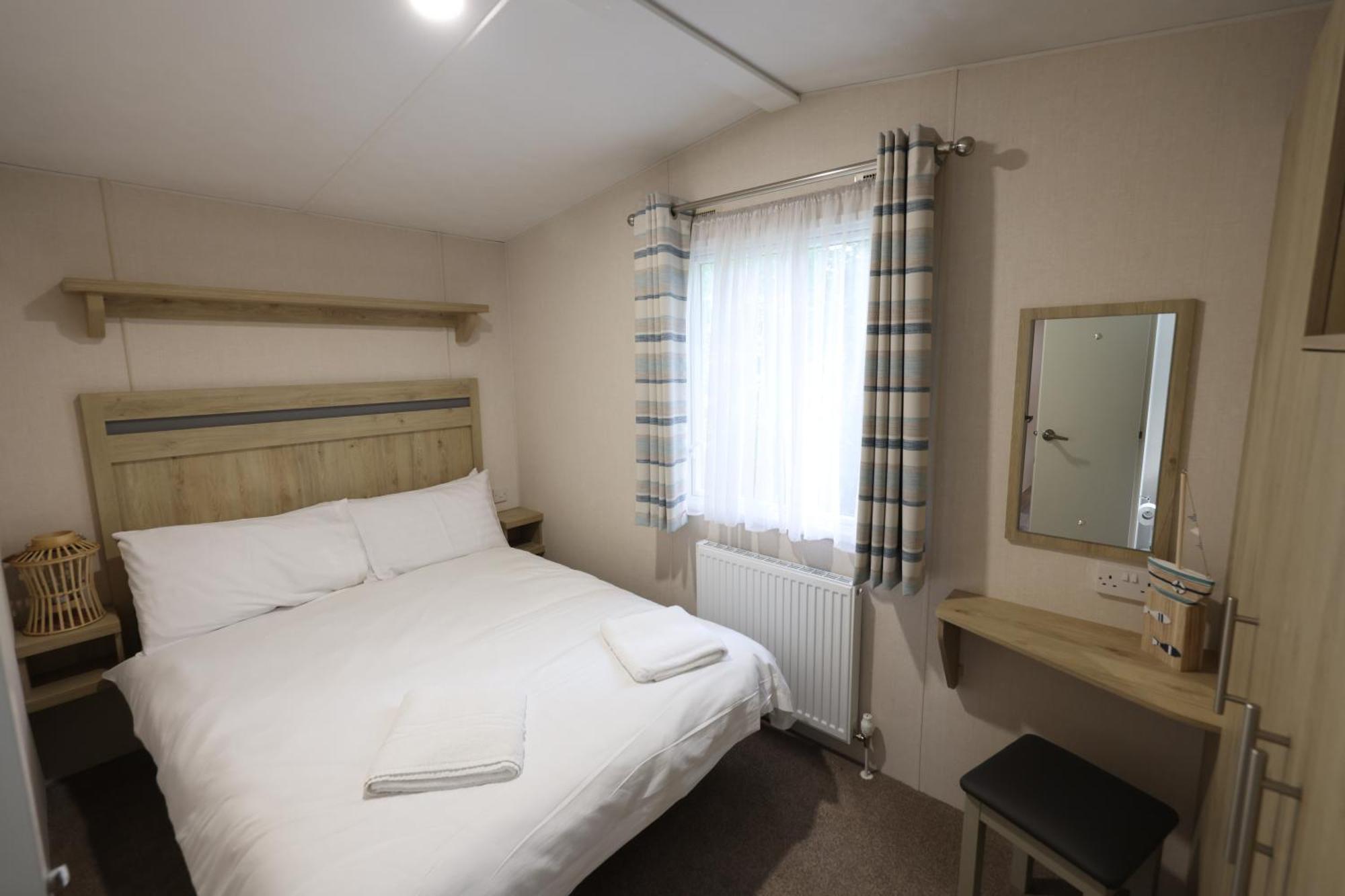 Mercury Yacht Harbour And Holiday Park Bursledon 외부 사진